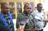 Pemprov Segera Diskusikan Kelanjutan Kuliah Mahasiswa Papua di Palu